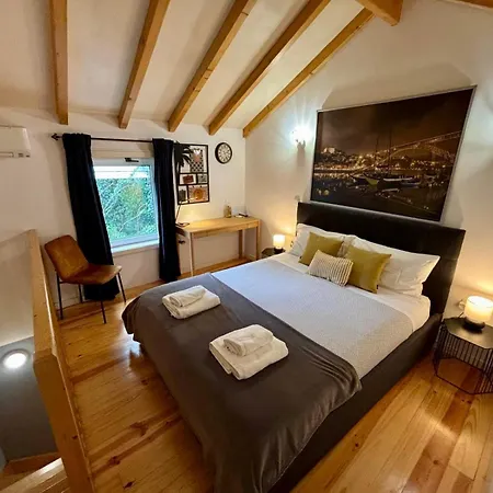 Mezzanine Cozy House Apartment *