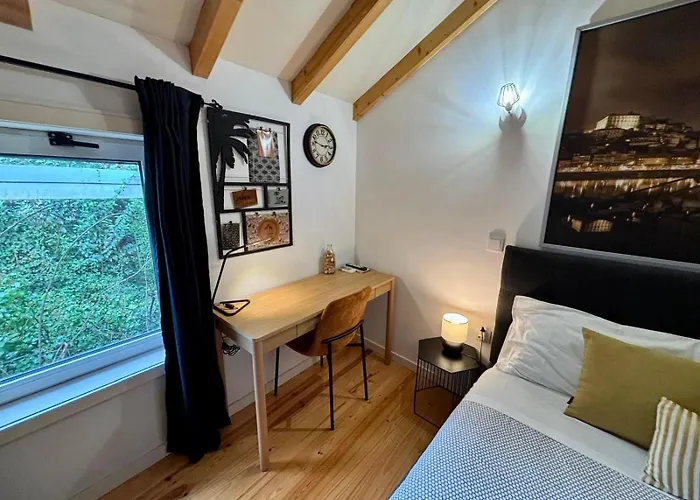 Mezzanine Cozy House Порту